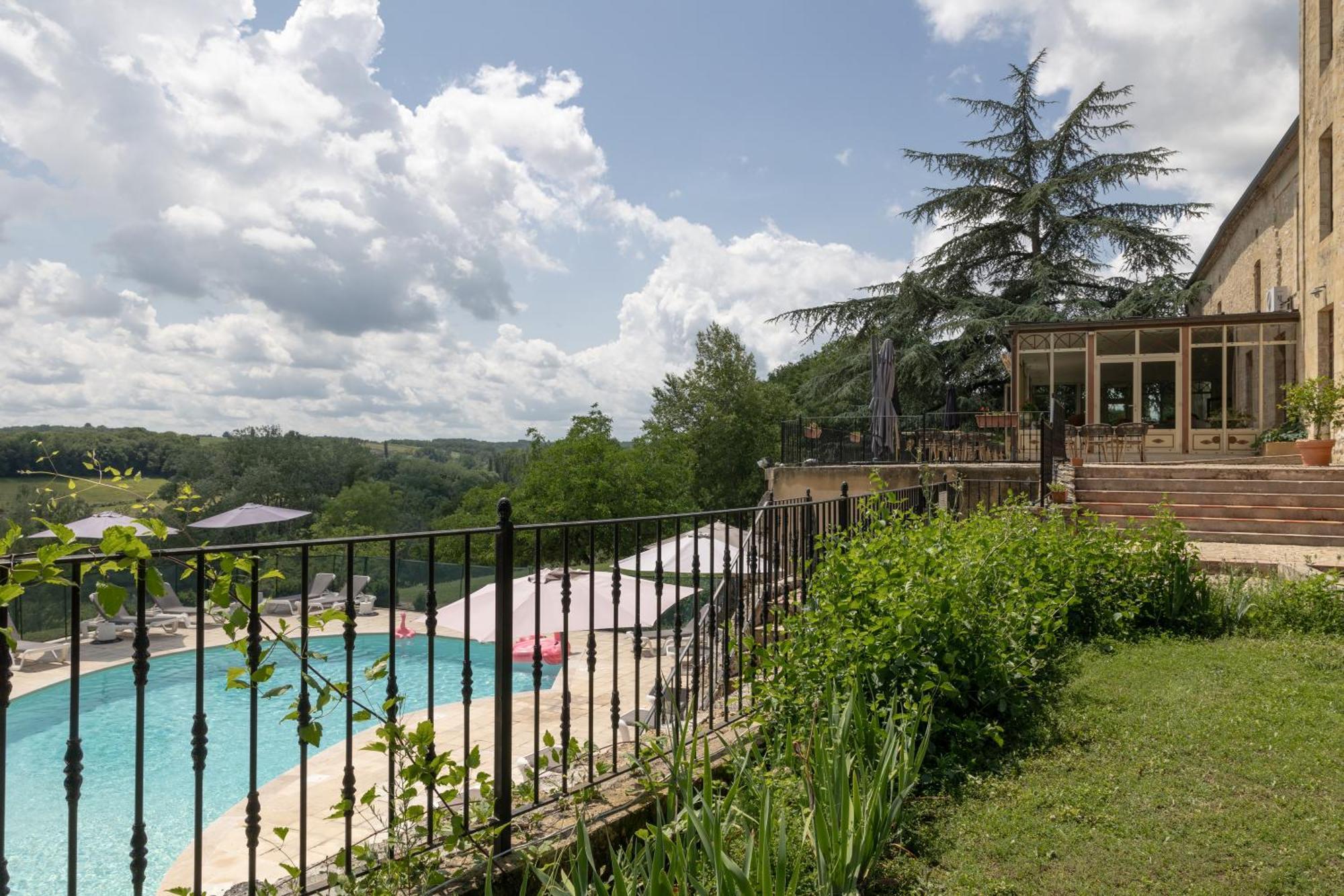 Chateau De Sanse Hotel Gensac  Exterior photo