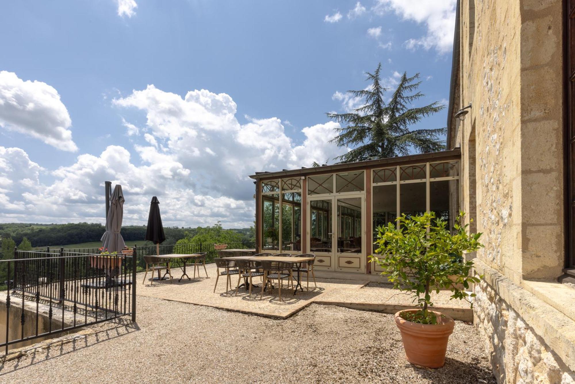 Chateau De Sanse Hotel Gensac  Exterior photo