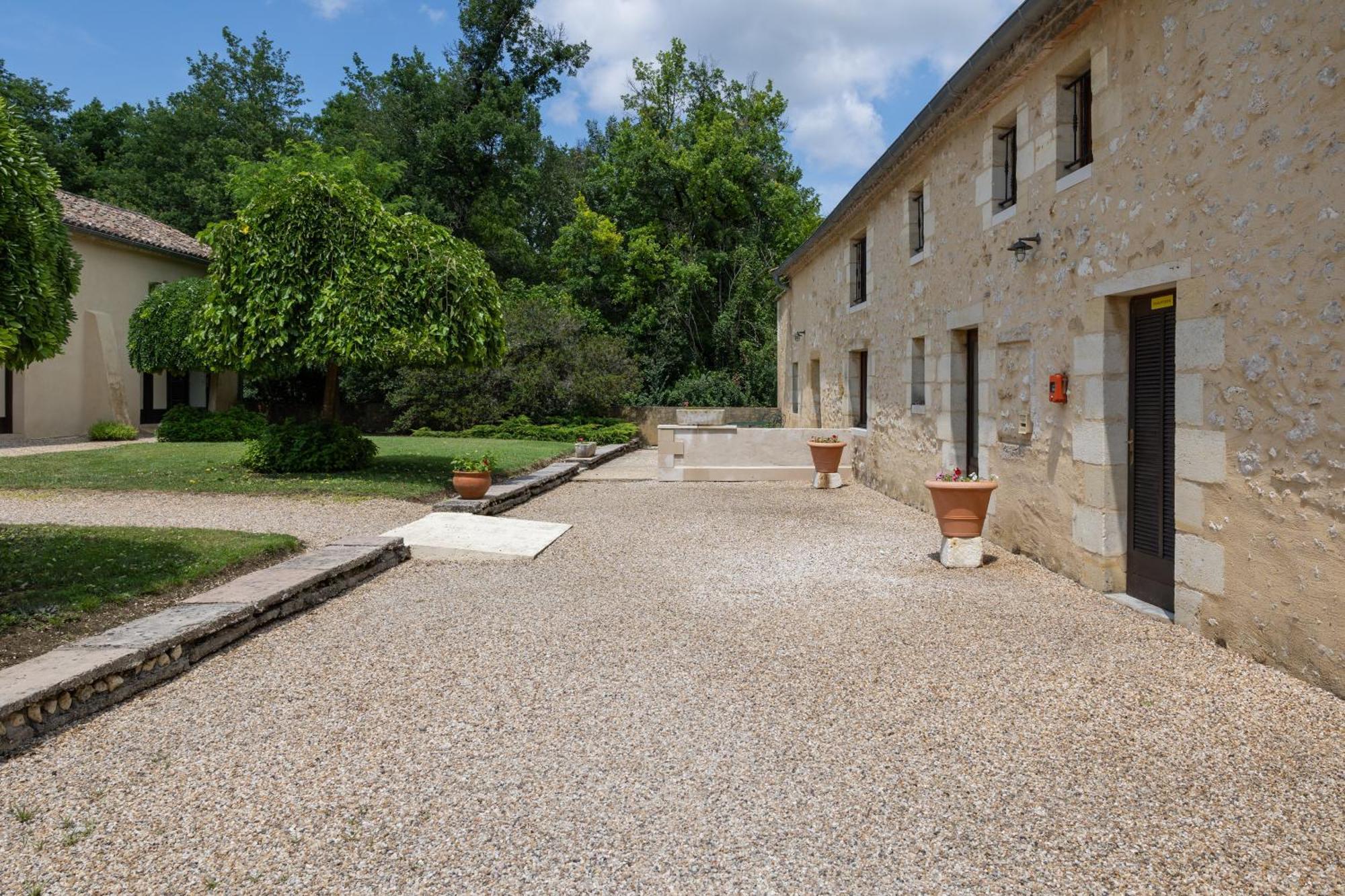 Chateau De Sanse Hotel Gensac  Exterior photo