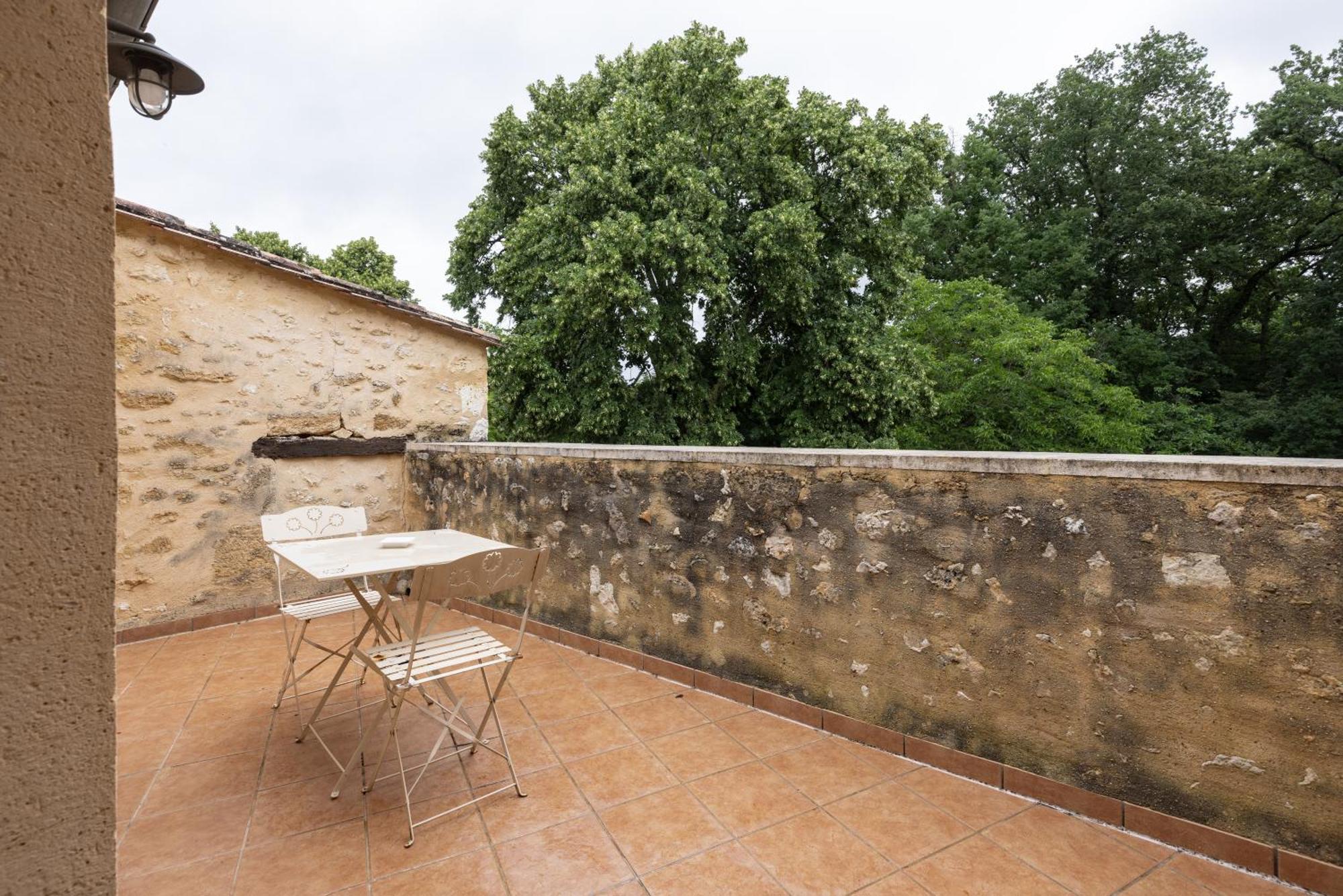 Chateau De Sanse Hotel Gensac  Exterior photo